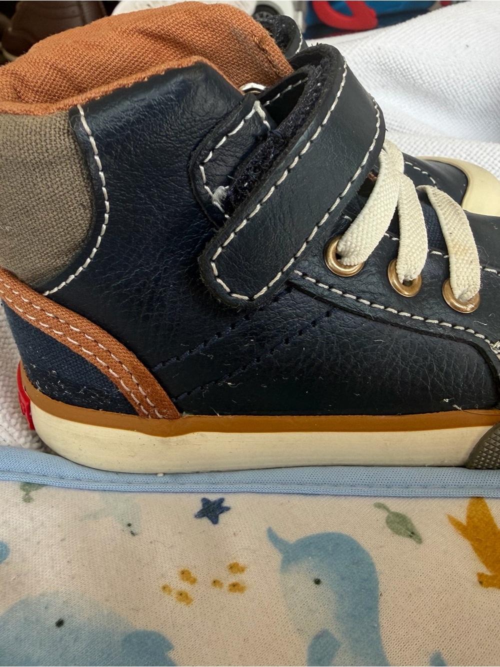 See Kai Run Navy and Tan High-Top Sneakers for Kids - Picture 3 of 3